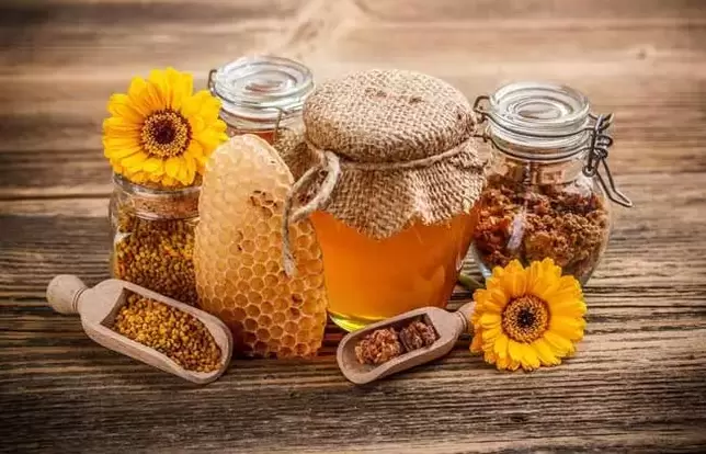 Honey is a useful and tasty remedy that can increase male potency